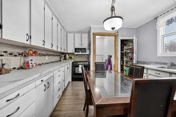 28 Oak ST, Brockville, ON K6V 5R2