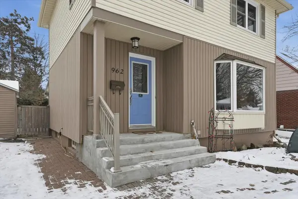 962 Weston DR, Elmvale Acres And Area, ON K1G 1X2