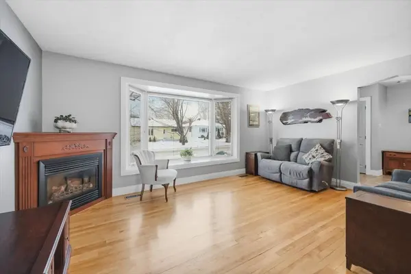 962 Weston DR, Elmvale Acres And Area, ON K1G 1X2