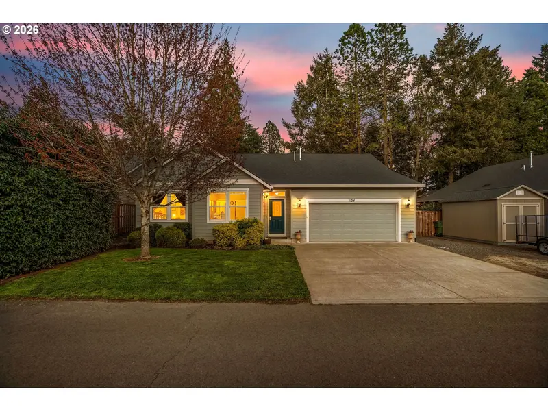 124 W JOHANNA CT, Newberg, OR 97132