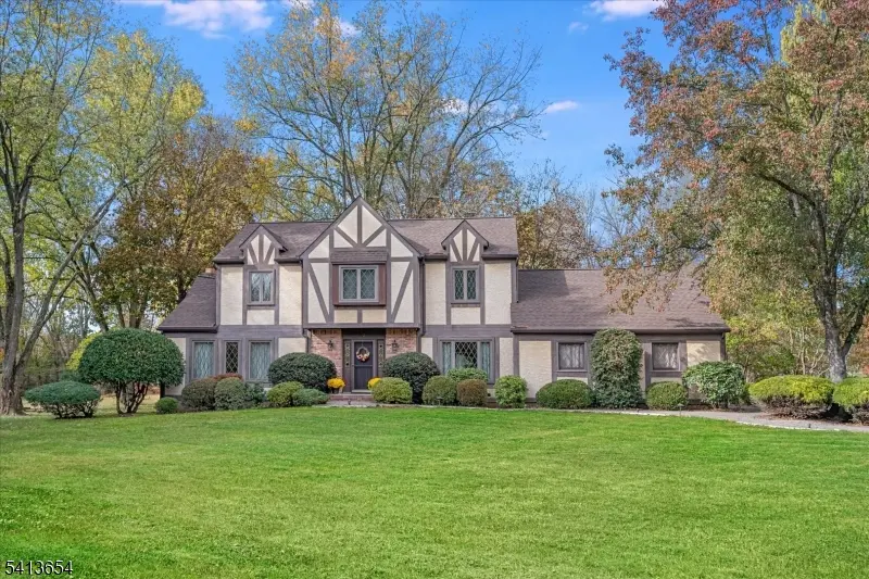 7 Lexington Ave, Branchburg Twp., NJ 08853