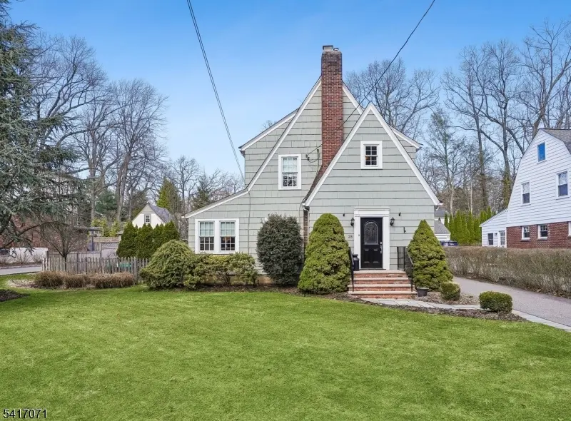 25 Bowers Rd, Caldwell Boro Twp., NJ 07006