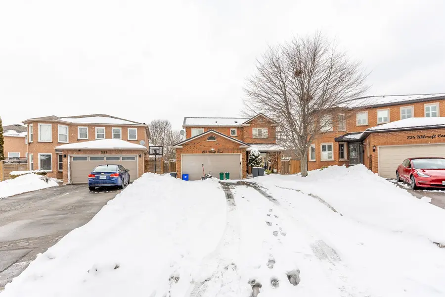 224 Wilcroft CT, Pickering, ON L1V 6N5