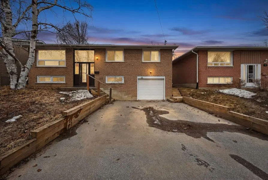 158 CUNDLES RD E, Barrie, ON L4M 2Z9