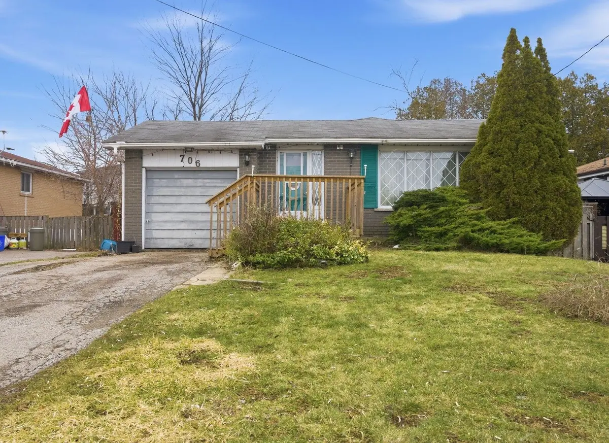 706 Leaside ST, Pickering, ON L1W 2X1