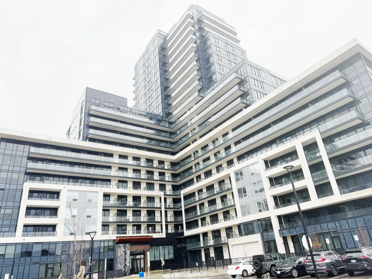 3220 William Coltson AVE #308, Oakville, ON L6H 7C2