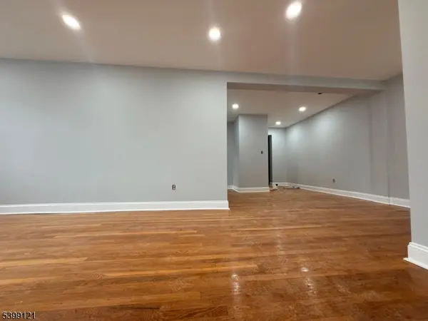 154 Bowers St #2D, Jersey City, NJ 07307