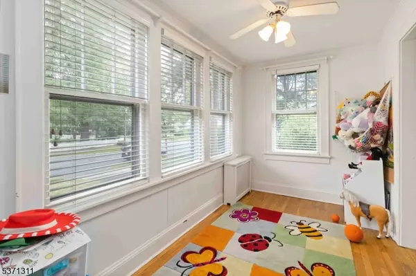 93 Lafayette Ave, Chatham Boro, NJ 07928