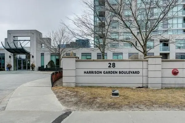 28 Harrison Garden BLVD #310, Toronto C14, ON M2N 7B5