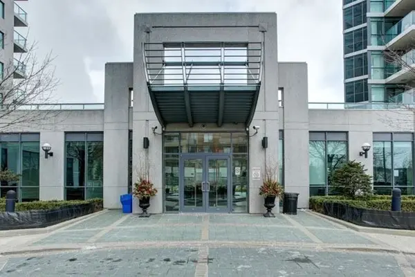 28 Harrison Garden BLVD #310, Toronto C14, ON M2N 7B5