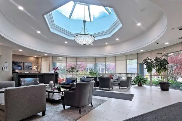 28 Harrison Garden BLVD #310, Toronto C14, ON M2N 7B5