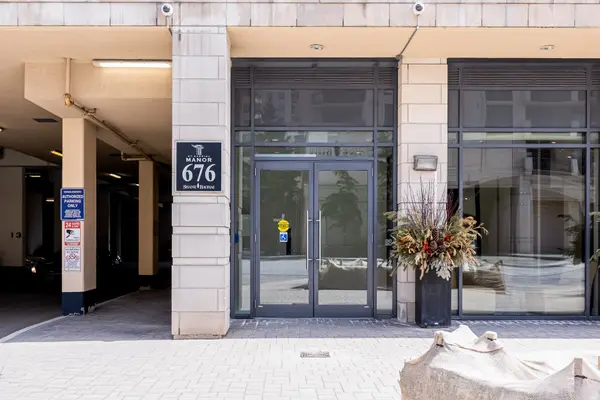 676 Sheppard AVE E #410, Toronto C15, ON M2K 3E7