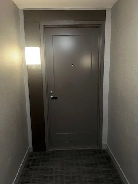 310 Tweedsmuir AVE #305, Toronto C03, ON M5P 2Y2