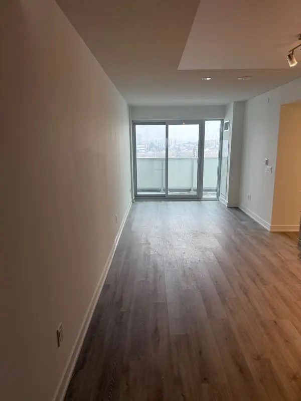 1010 Sandy Beach RD #602, Pickering, ON L1W 3V9