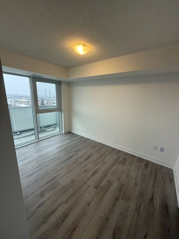 1010 Sandy Beach RD #602, Pickering, ON L1W 3V9