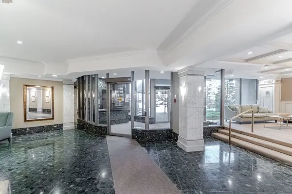 20 Guildwood Pkwy #1011, Toronto E08, ON M1E 5B6