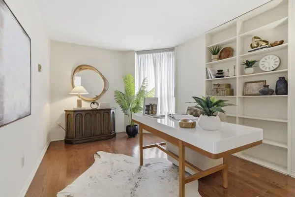 900 Wilson RD N #1304, Oshawa, ON L1G 7T2