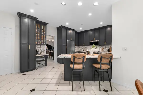 443 Delaney DR, Ajax, ON L1T 3Y6