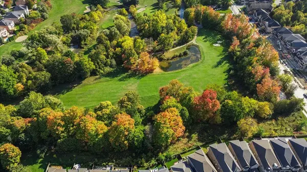 9 Coates Of Arms LN, Ajax, ON L1T 3S2