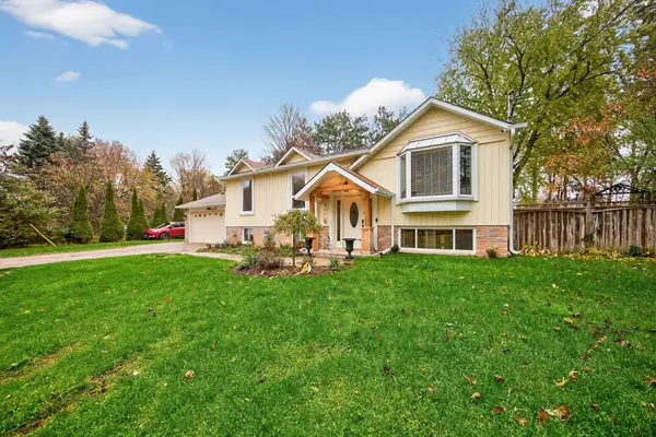 17 Pine Park BLVD, Adjala-tosorontio, ON L0M 1J0