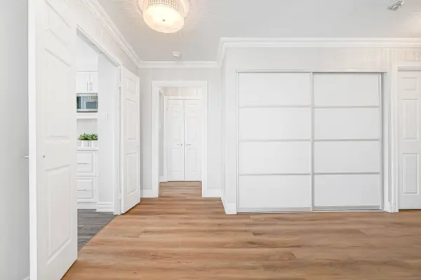 7805 Bayview AVE #822, Markham, ON L3T 7N1