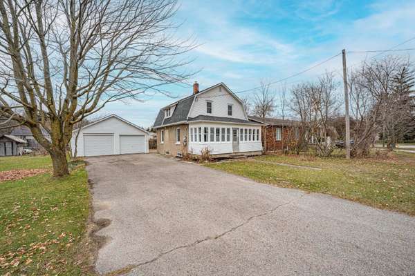 125 Raglan ST, Essa, ON L0M 1B0