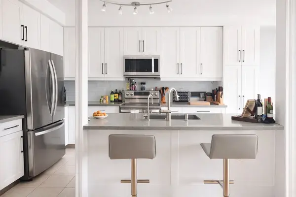 81 Collier CRES, Essa, ON L0M 1B5