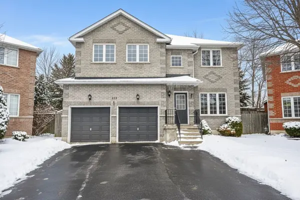 113 Livia Herman WAY,  Barrie,  ON L4M 7K5