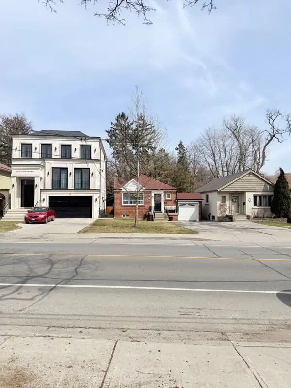 67 South Kingsway N/A, Toronto W01, ON M6S 3T4