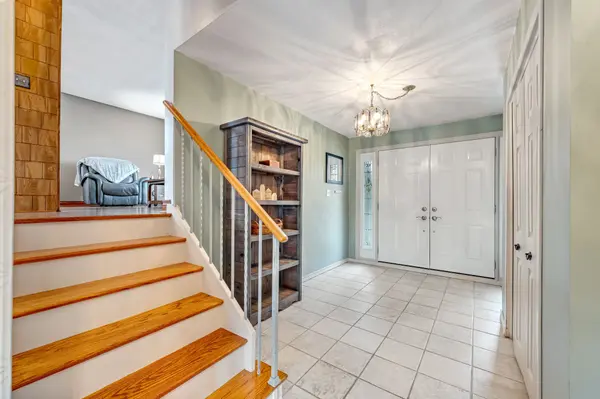 5352 Salem RD, Burlington, ON L7L 3X3