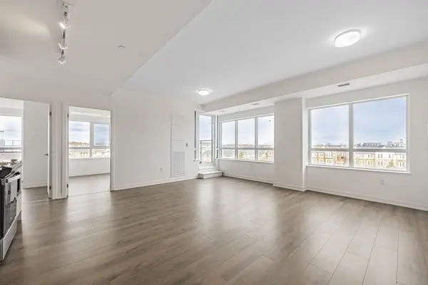 395 Dundas ST W #429, Oakville, ON L6M 4M2