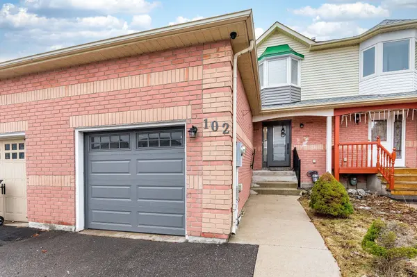 102 Timberlane DR, Brampton, ON L6Y 4V7