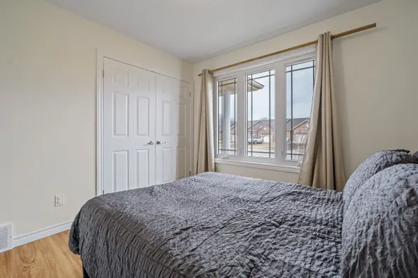 401 Carling TER, North Huron, ON N0G 2W0