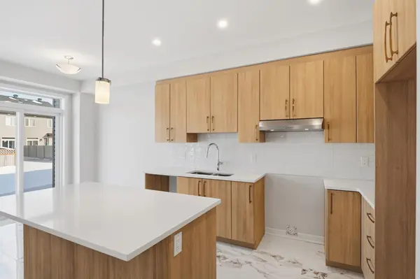 1924 Hawker Private, Carp - Huntley Ward, ON K0A 1L0