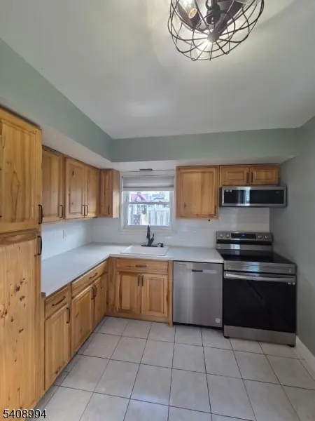 86A Bergen Tpke #A, Ridgefield Park Village, NJ 07660