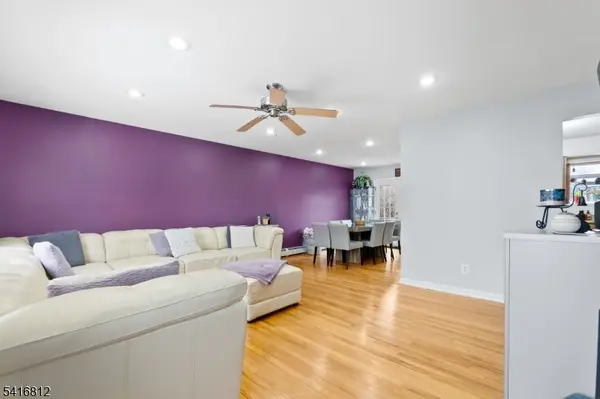 34 Seminole Ave, Oakland Boro, NJ 07436