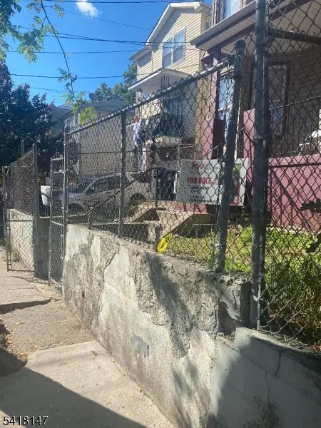 123 Seymour Ave, Newark City, NJ 07108