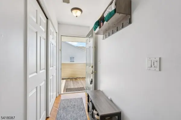 1636 King Ct, Green Brook Twp., NJ 08812