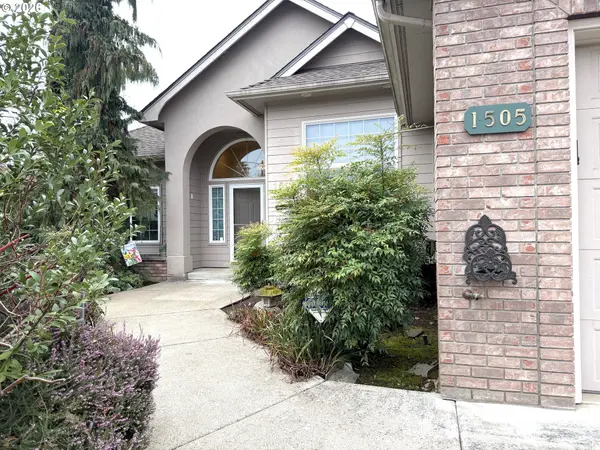 1505 CANAL ST, Springfield, OR 97477