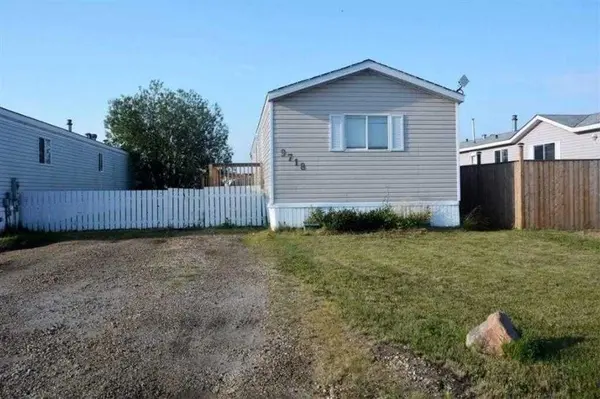 9718 108 AVE, Clairmont, AB T0H2W4