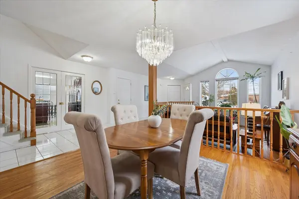 19 Merganser DR, Guelph, ON N1C 1C8