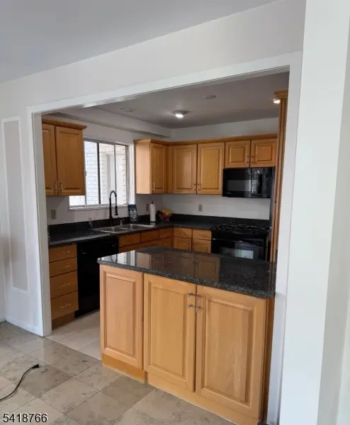 1375 River Road #2k, Edgewater Boro, NJ 07020