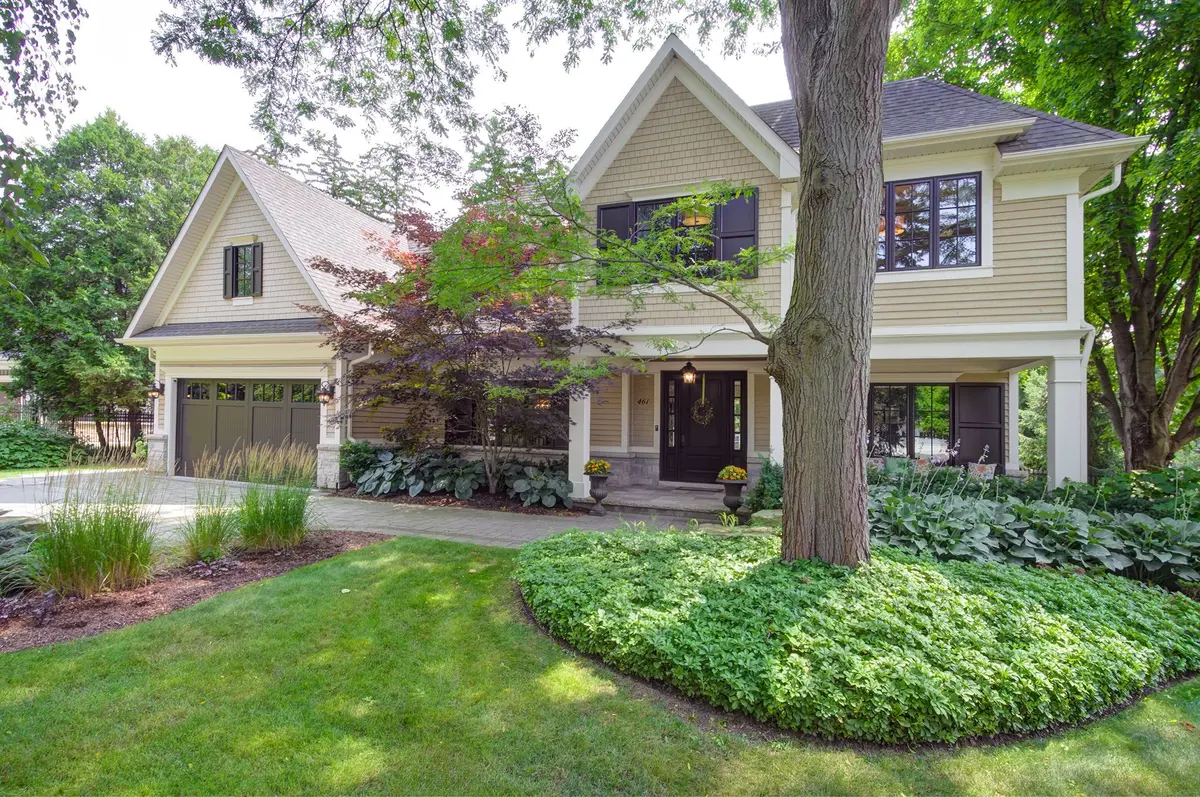 461 Copeland CT, Oakville, ON L6J 4B8