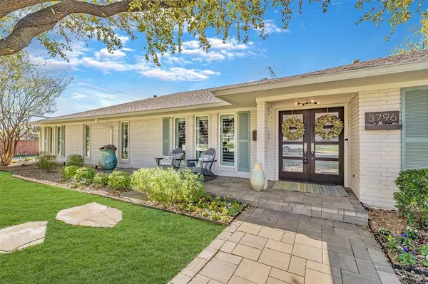 3796 Vinecrest Drive, Dallas, TX 75229