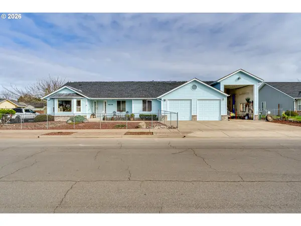 4608 HOLLY ST, Springfield, OR 97478