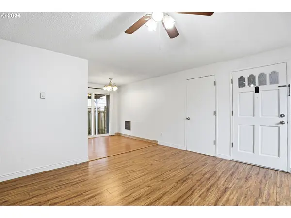 3537 SE 64TH AVE, Portland, OR 97206