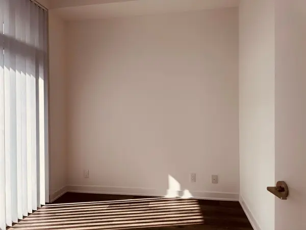 180 Front ST E #2506, Toronto C08, ON M5A 0A9