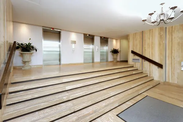 1359 White Oaks BLVD #1607, Oakville, ON L6H 2R8