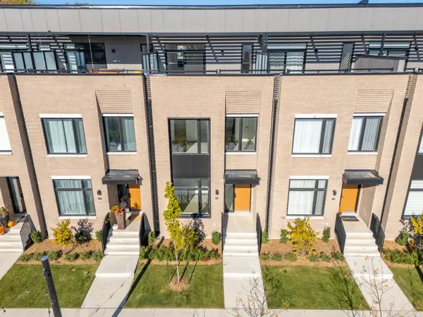 60 Lou Parsons Way DR #TH 85, Mississauga, ON L5H 0B2