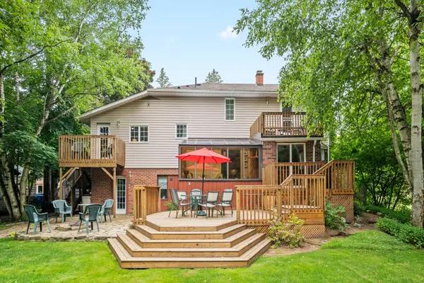 49 Credit RD, Caledon, ON L7C 3J3